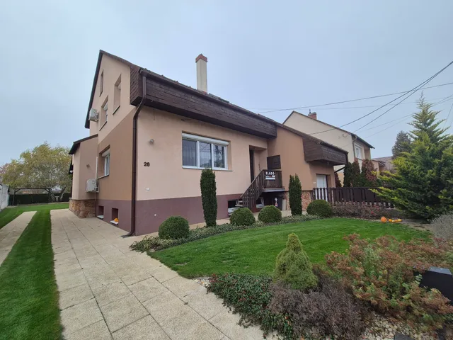 Eladó ház Kisbér 199 nm