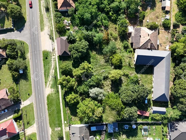 Eladó ház Bőny 267 nm