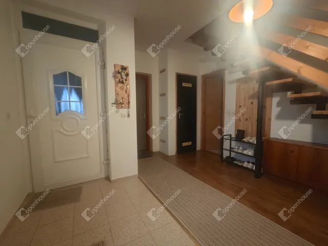 Eladó ház Győrság 131 nm