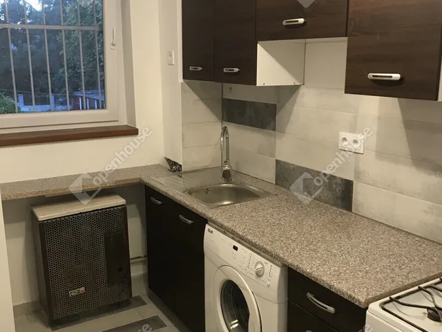 Eladó lakás Győr, Sziget 35 nm