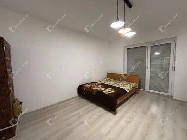 Eladó lakás Győr, Sziget 35 nm