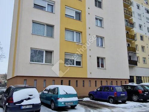 Eladó lakás Győr, Nádorváros 53 nm