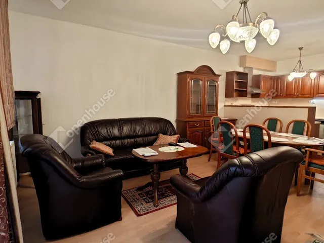 Eladó lakás Győr, Belváros 75 nm