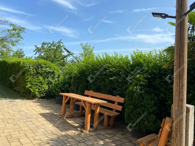 Eladó üdülő és hétvégi ház Nyúl 70 nm