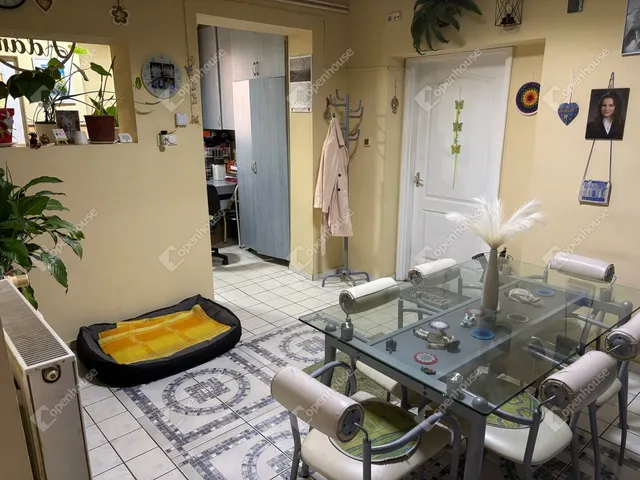 Eladó ház Nyúl 97 nm