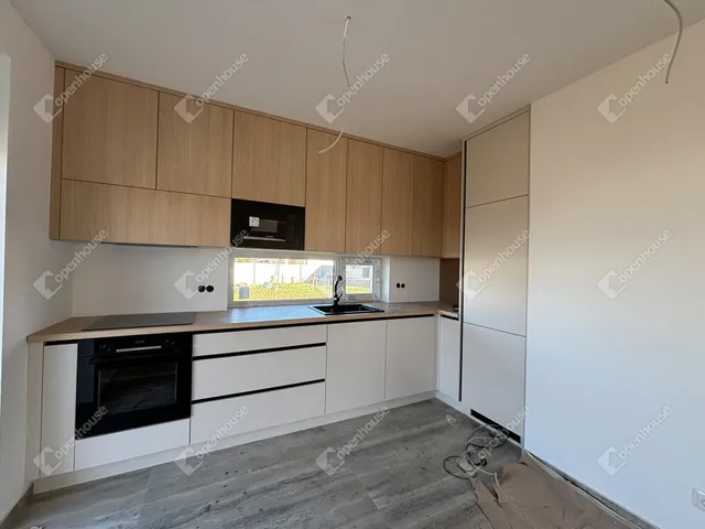 Eladó ház Győrság 92 nm