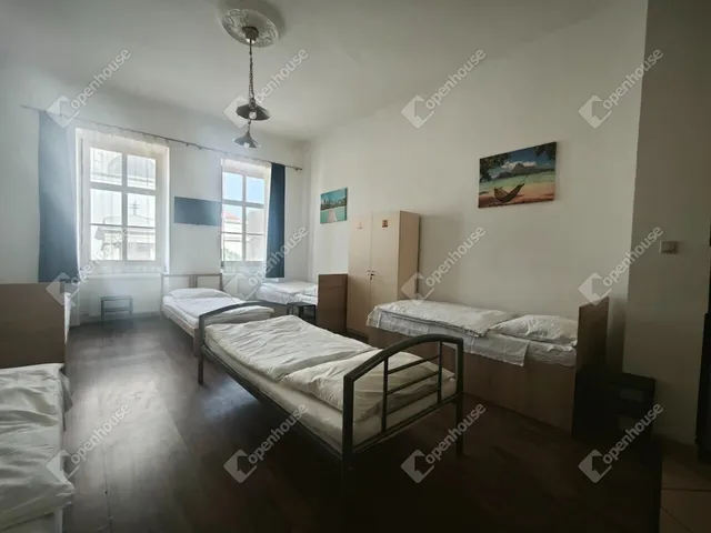 Eladó lakás Győr, Újváros 102 nm