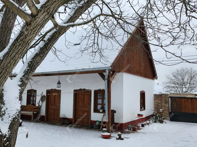 Eladó ház Győrzámoly 184 nm