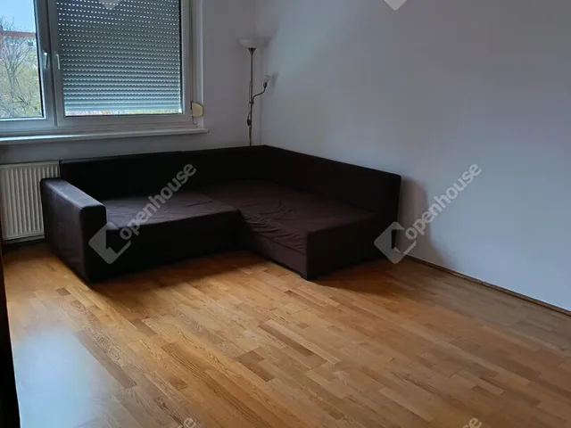 Kiadó lakás Győr, Nádorváros 37 nm