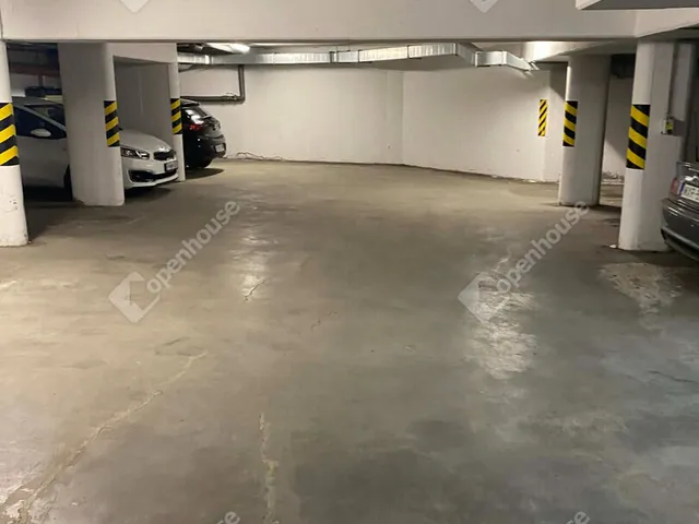 Eladó garázs Győr, Révfalu 15 nm