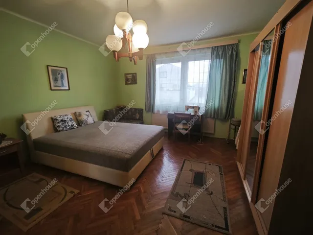 Eladó ház Győr, Kismegyer 185 nm