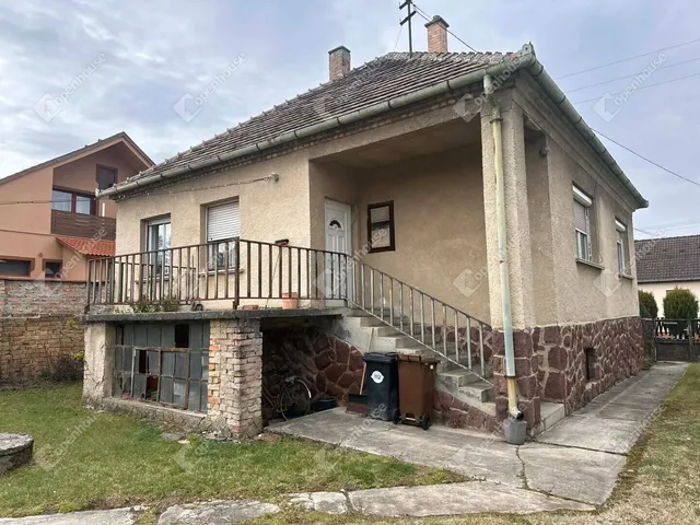 Eladó ház Győr, Győrszentiván 100 nm