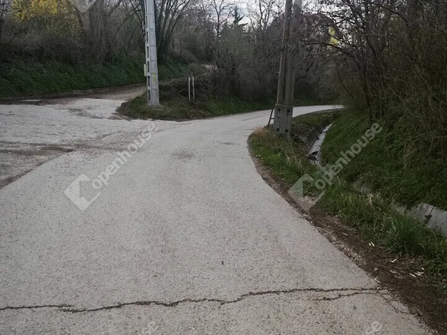 Eladó telek Győrság 1499 nm