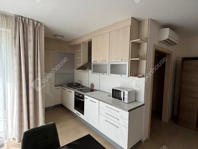 Kiadó lakás Győr, Nádorváros 37 nm