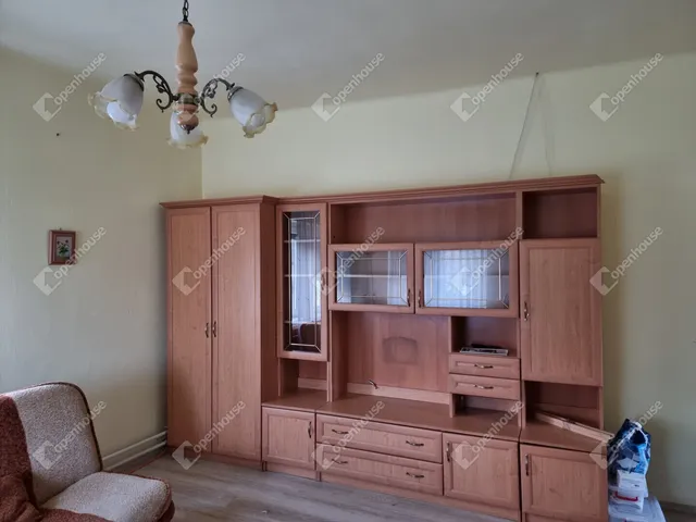 Eladó ház Nyúl 85 nm