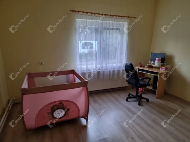 Eladó ház Nyúl 85 nm