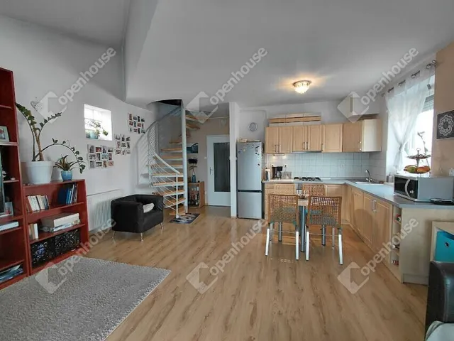 Eladó lakás Győr, Révfalu 74 nm