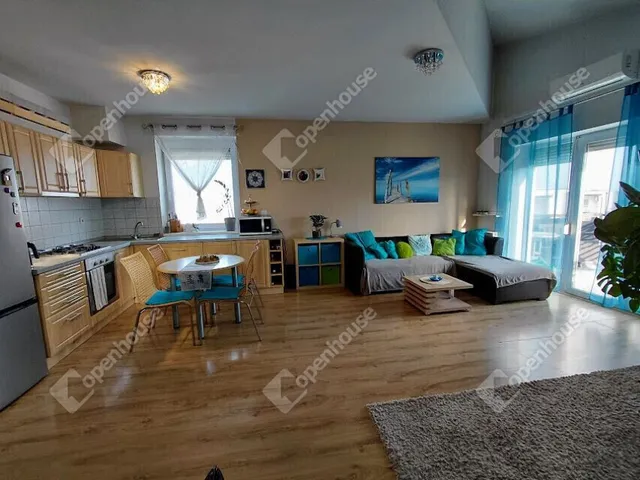 Eladó lakás Győr, Révfalu 74 nm