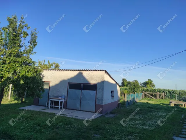 Eladó ház Tárkány 63 nm