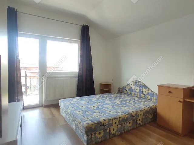 Kiadó ház Komárom 137 nm