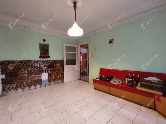 Eladó ház Bábolna 96 nm