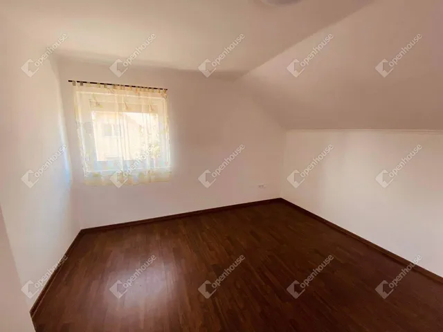 Eladó lakás Komárom 124 nm