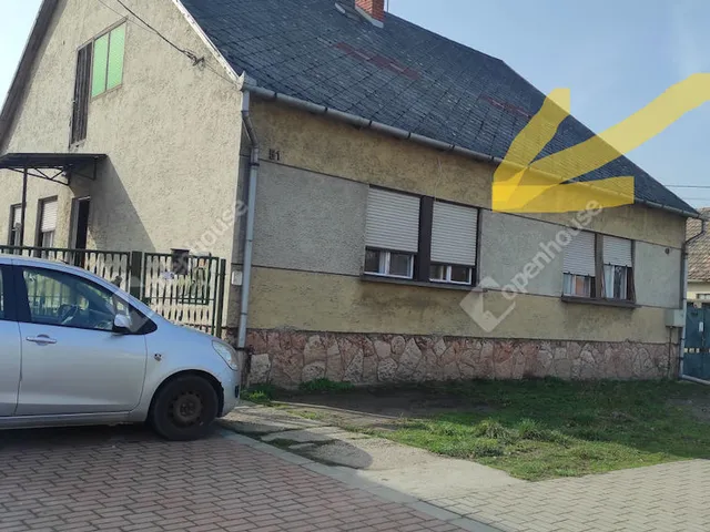 Eladó ház Komárom, Szőny 65 nm