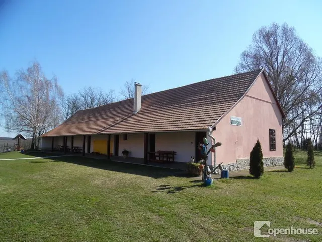 Eladó kereskedelmi és ipari ingatlan Csatka 604 nm