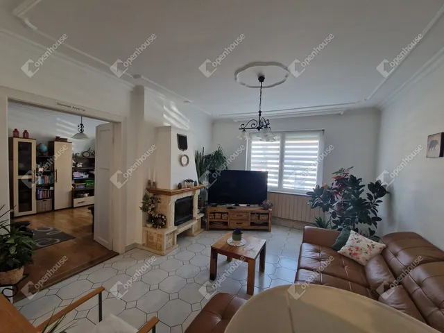 Eladó ház Komárom 164 nm