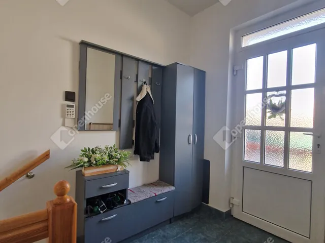 Eladó ház Komárom 164 nm