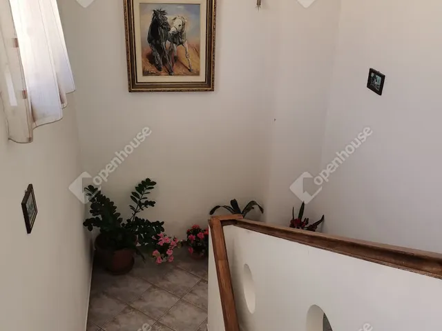 Eladó ház Komárom 220 nm