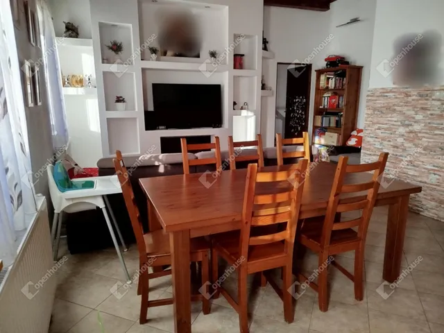 Eladó ház Komárom 85 nm