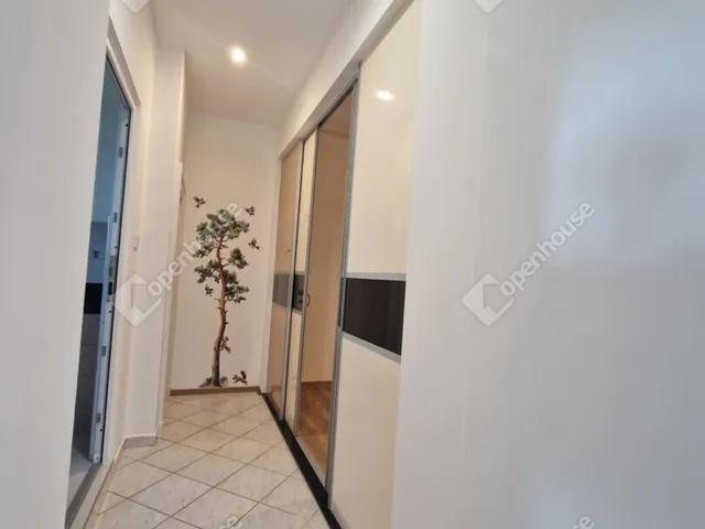 Kiadó ház Komárom 106 nm