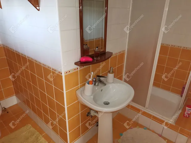 Eladó ház Kisbér 210 nm