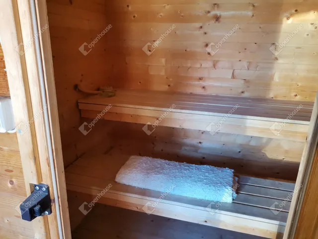 Eladó ház Kisbér 210 nm