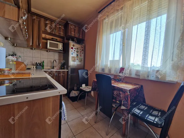 Eladó lakás Komárom 50 nm