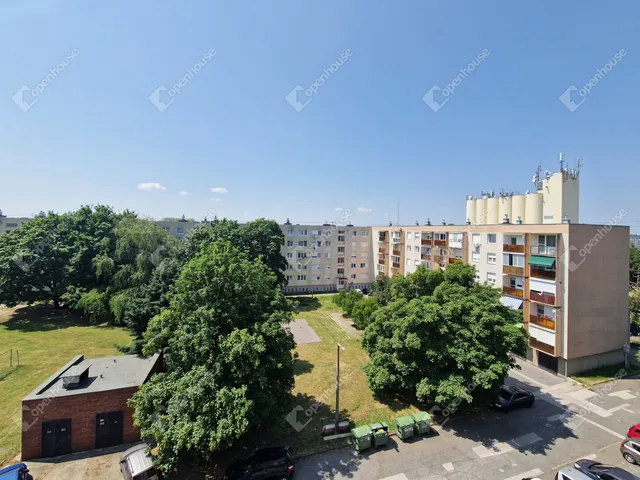 Eladó lakás Komárom 50 nm