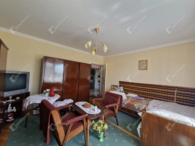 Eladó ház Komárom, Szőny 88 nm