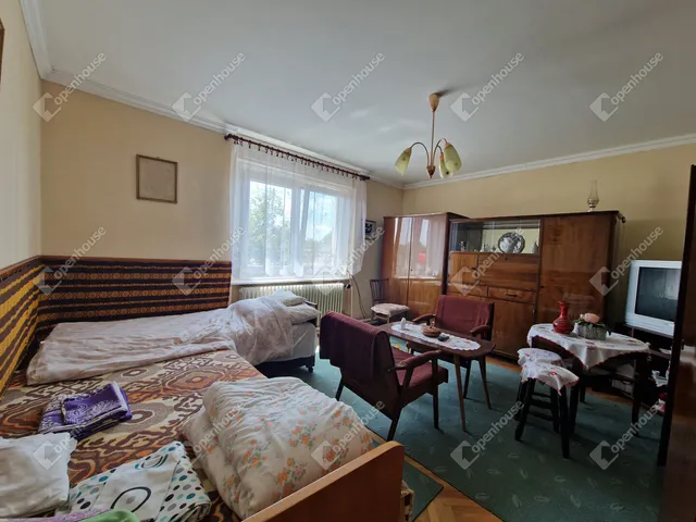 Eladó ház Komárom, Szőny 88 nm