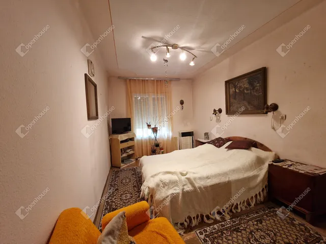 Eladó ház Ászár 65 nm