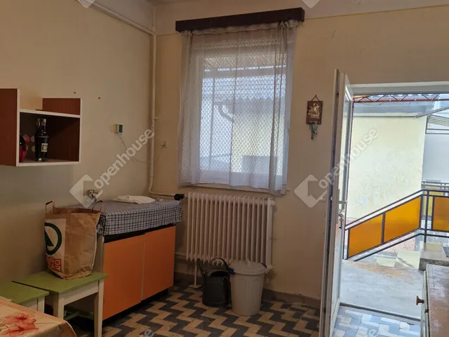 Eladó ház Komárom, Szőny 66 nm