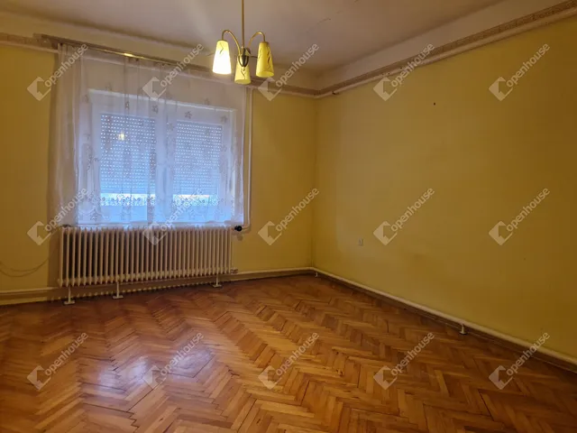 Eladó ház Komárom, Szőny 66 nm