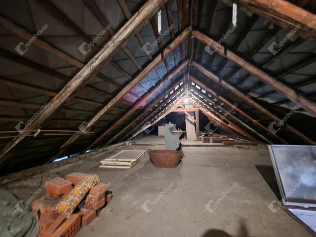 Eladó ház Komárom, Szőny 66 nm