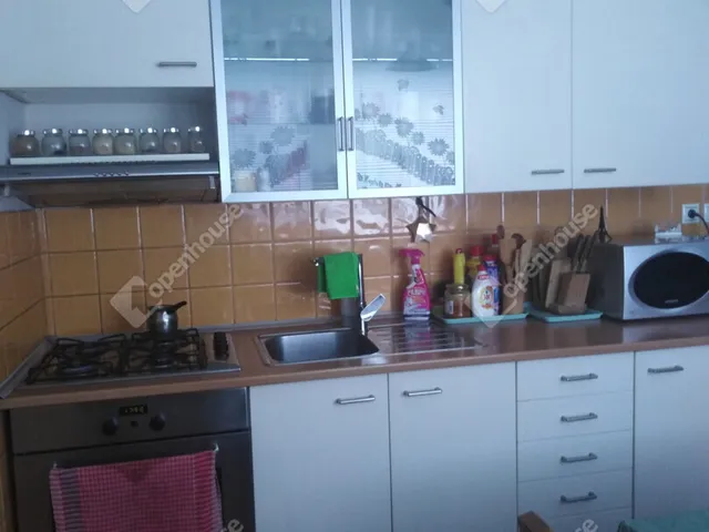 Eladó lakás Komárom 85 nm