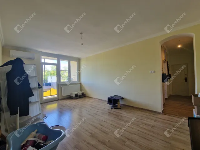 Eladó lakás Komárom, Szőny 64 nm
