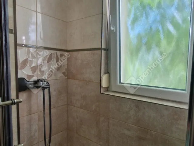 Eladó lakás Komárom, Szőny 64 nm