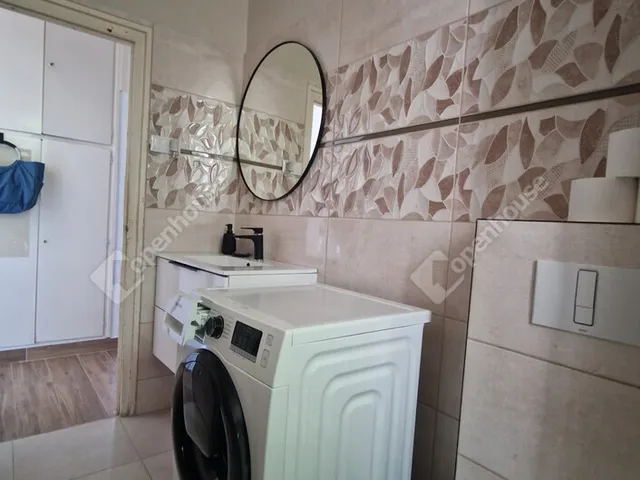 Eladó lakás Komárom, Szőny 64 nm