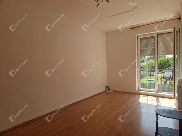 Eladó lakás Komárom 62 nm