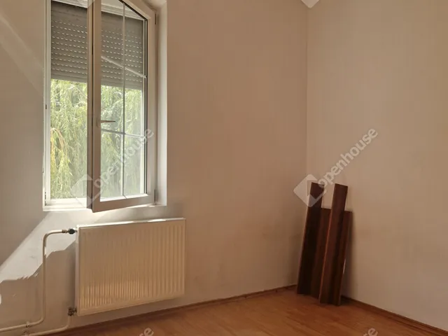 Eladó lakás Komárom 62 nm