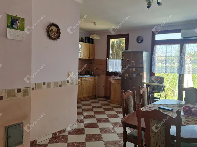 Eladó ház Komárom, Szőny 70 nm